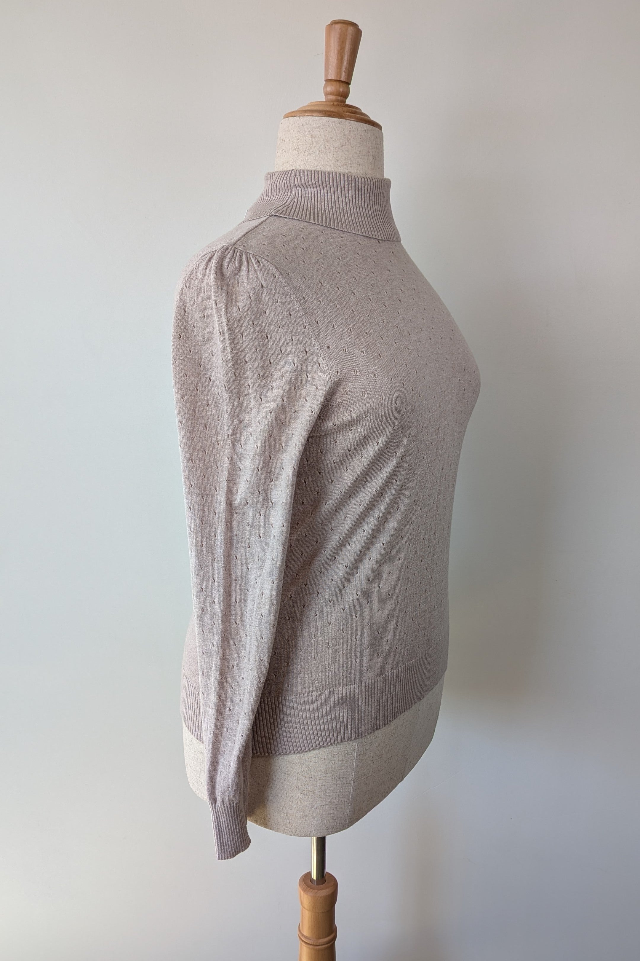 Khoko Pointelle Roll Neck Cinnamon Jumper Size L Brand New With Tags RRP $49.95
