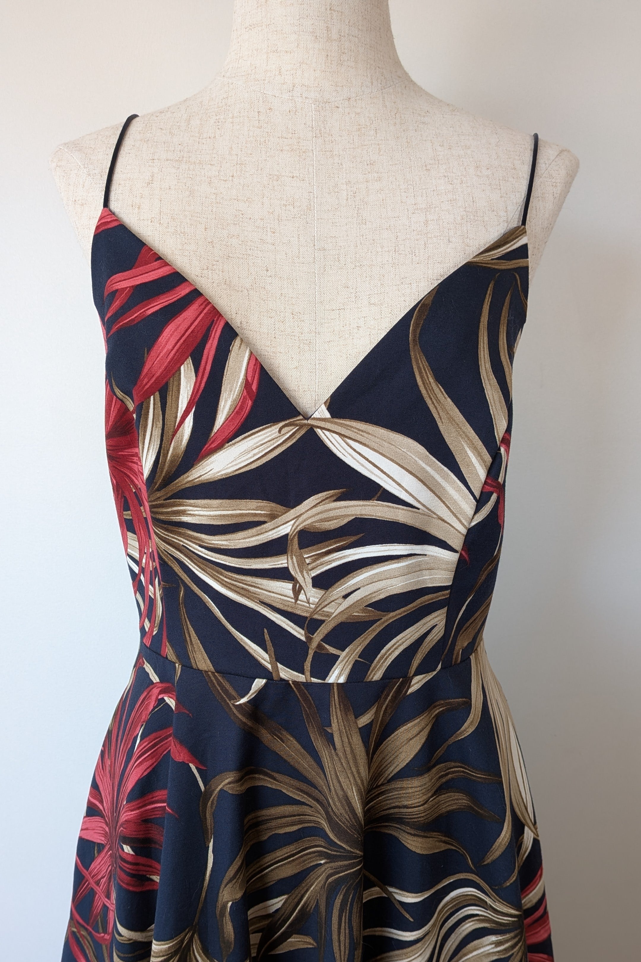 Sunny Girl Tropical Print Fit n Flare Singlet Dress Size 12 Brand New With Tags RRP $89.95