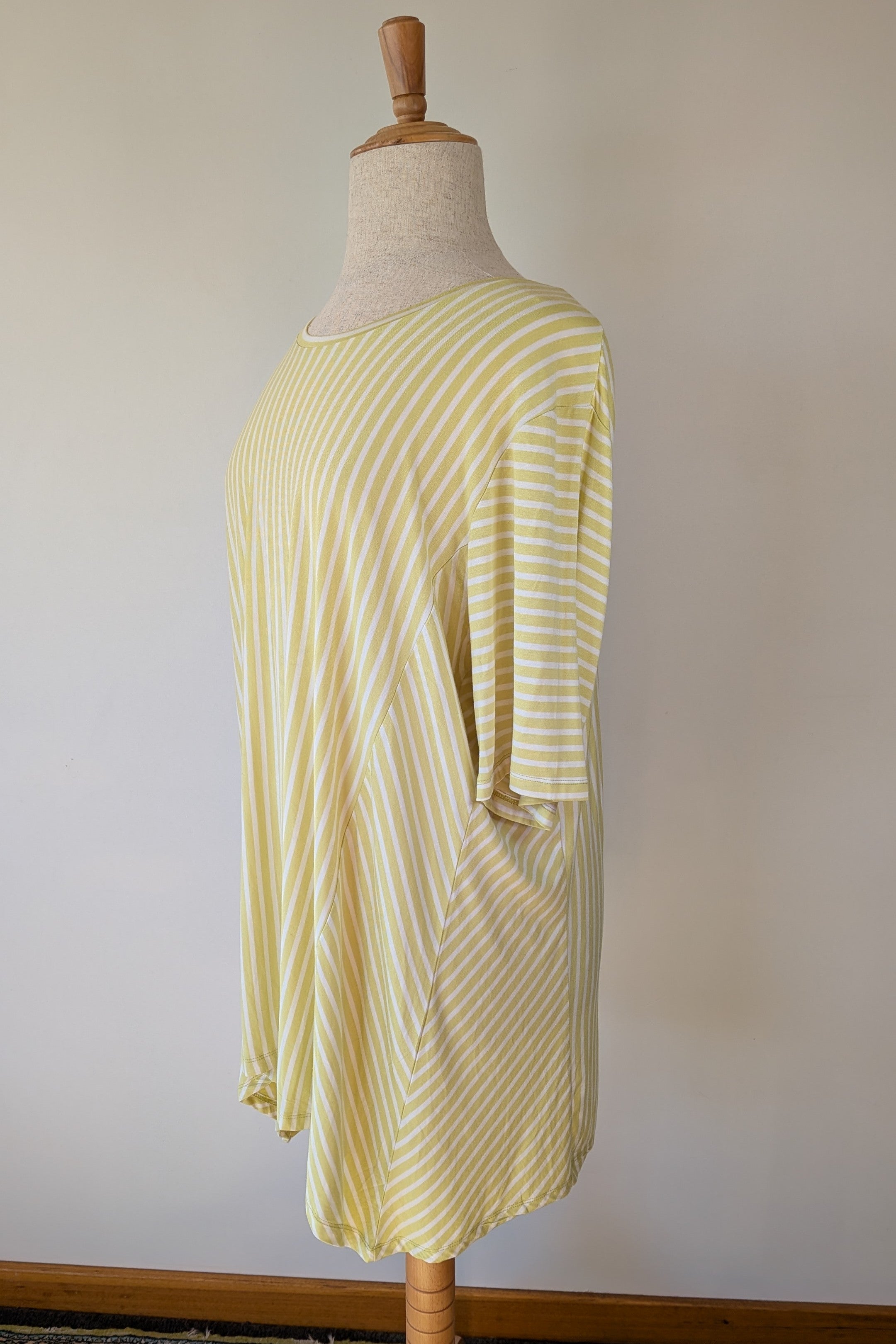 My Size Seaside Hanky Hem Lime Top Size L Brand New With Tags RRP $99.95
