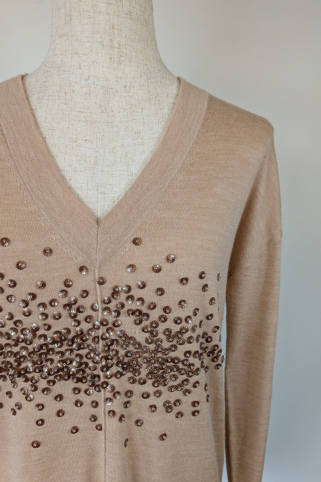Witchery 100% Merino Wool Champagne Sequin Bead Detail Jumper Size XS