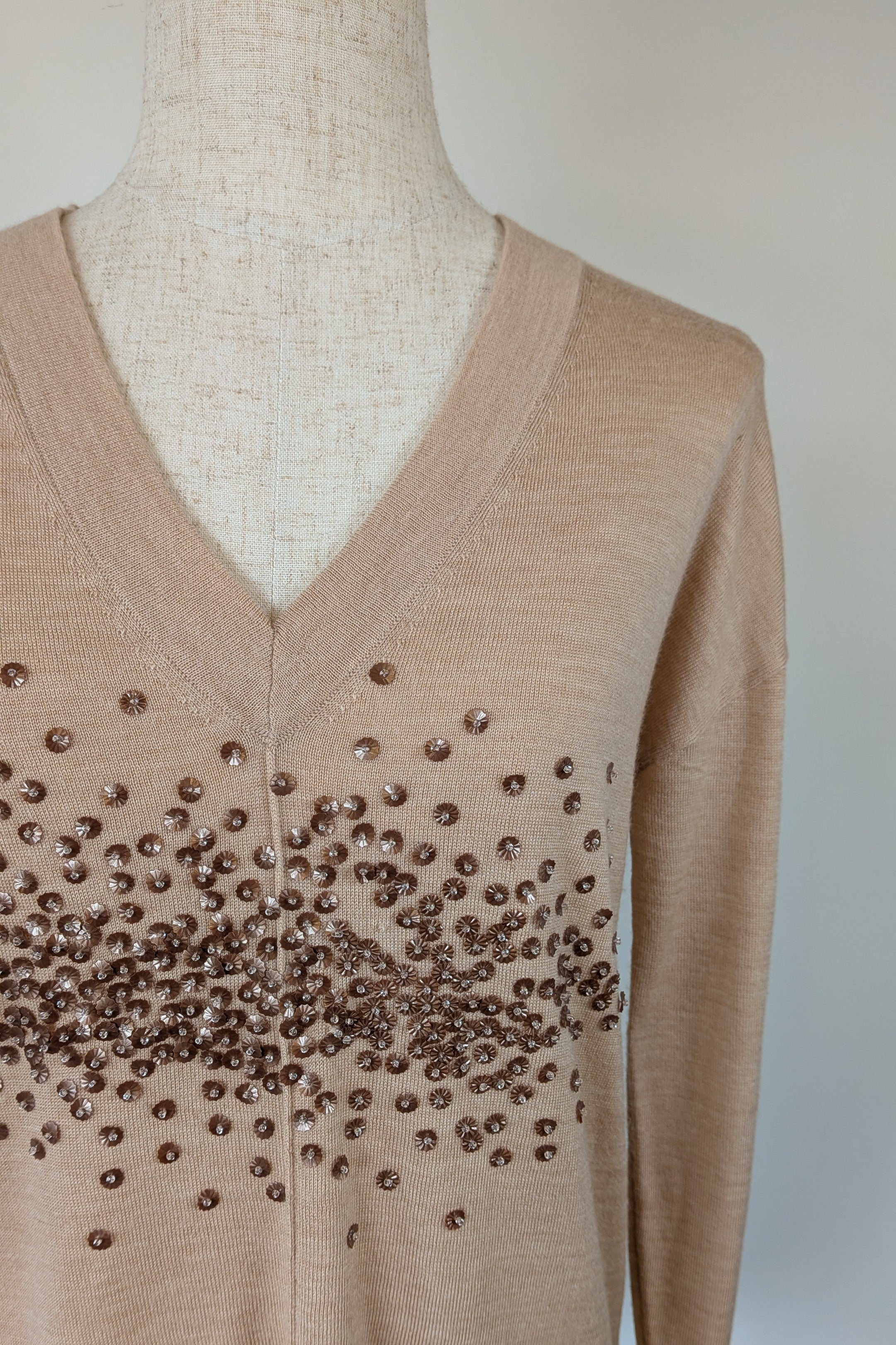 Witchery 100% Merino Wool Champagne Sequin Bead Detail Jumper Size XS