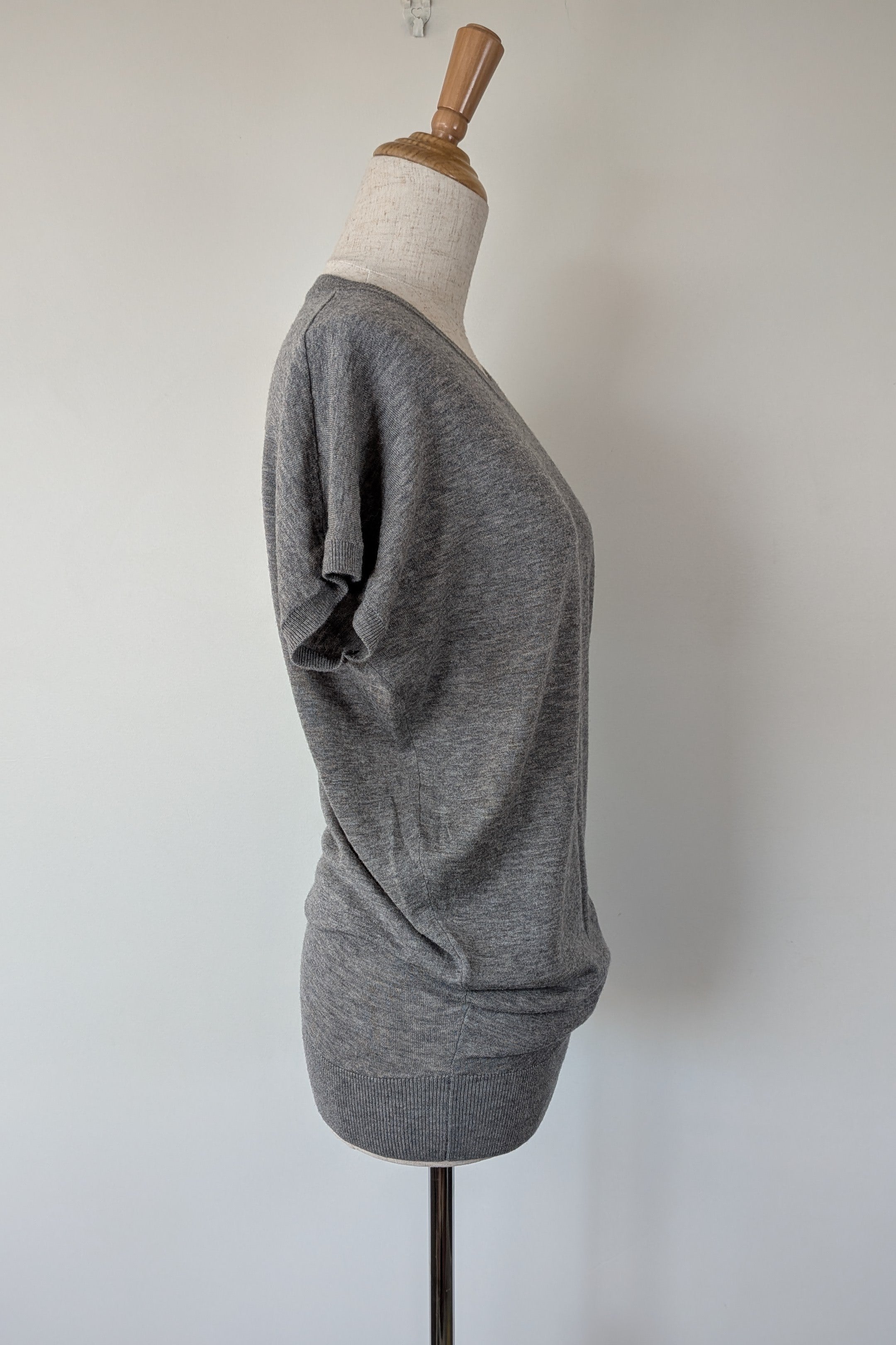 Country Road Grey Merino Wool & Silk Asymmetric Long Knit Top Size XXS