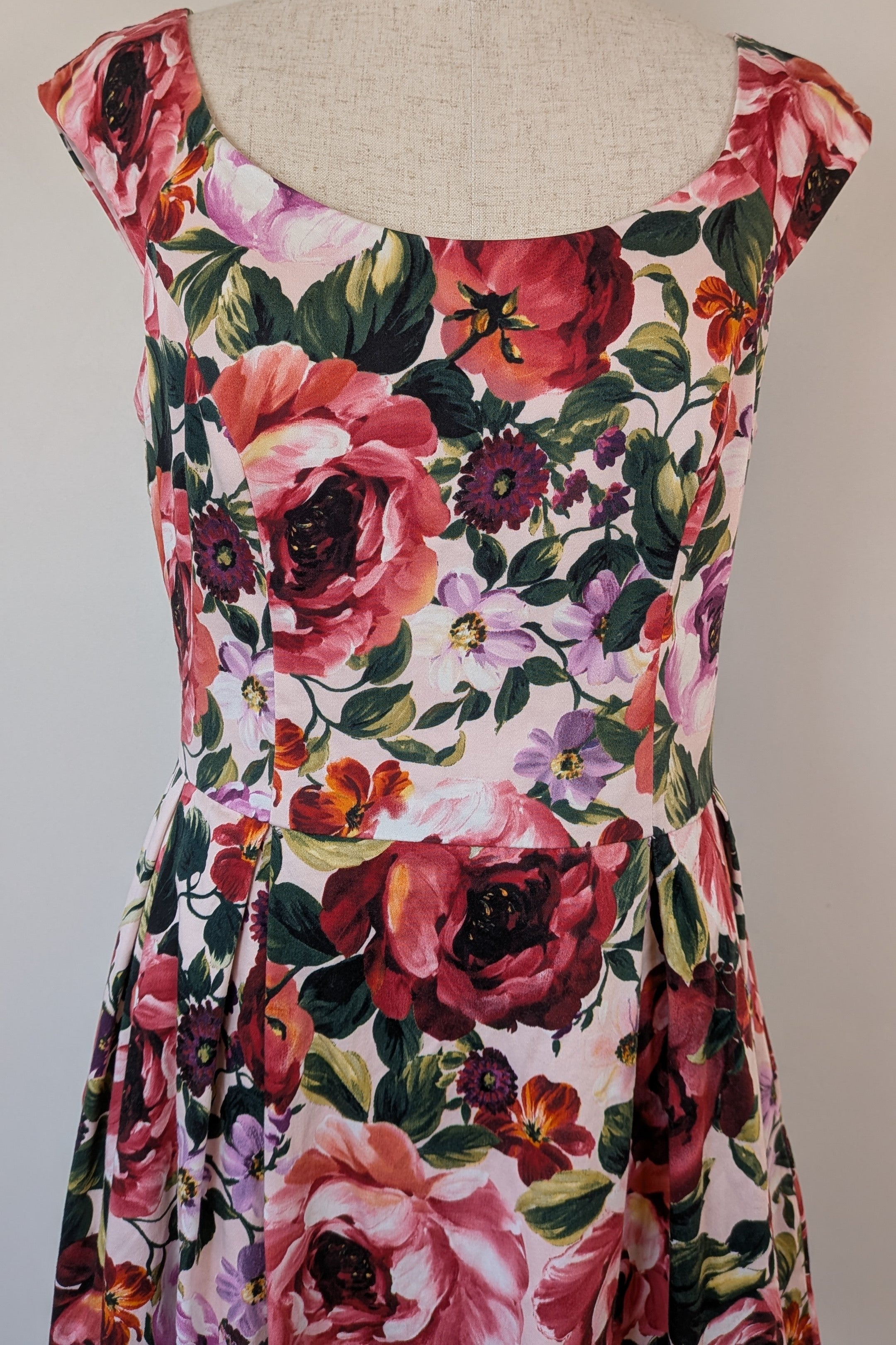 Review Fruits of the Forest Dress Size 10