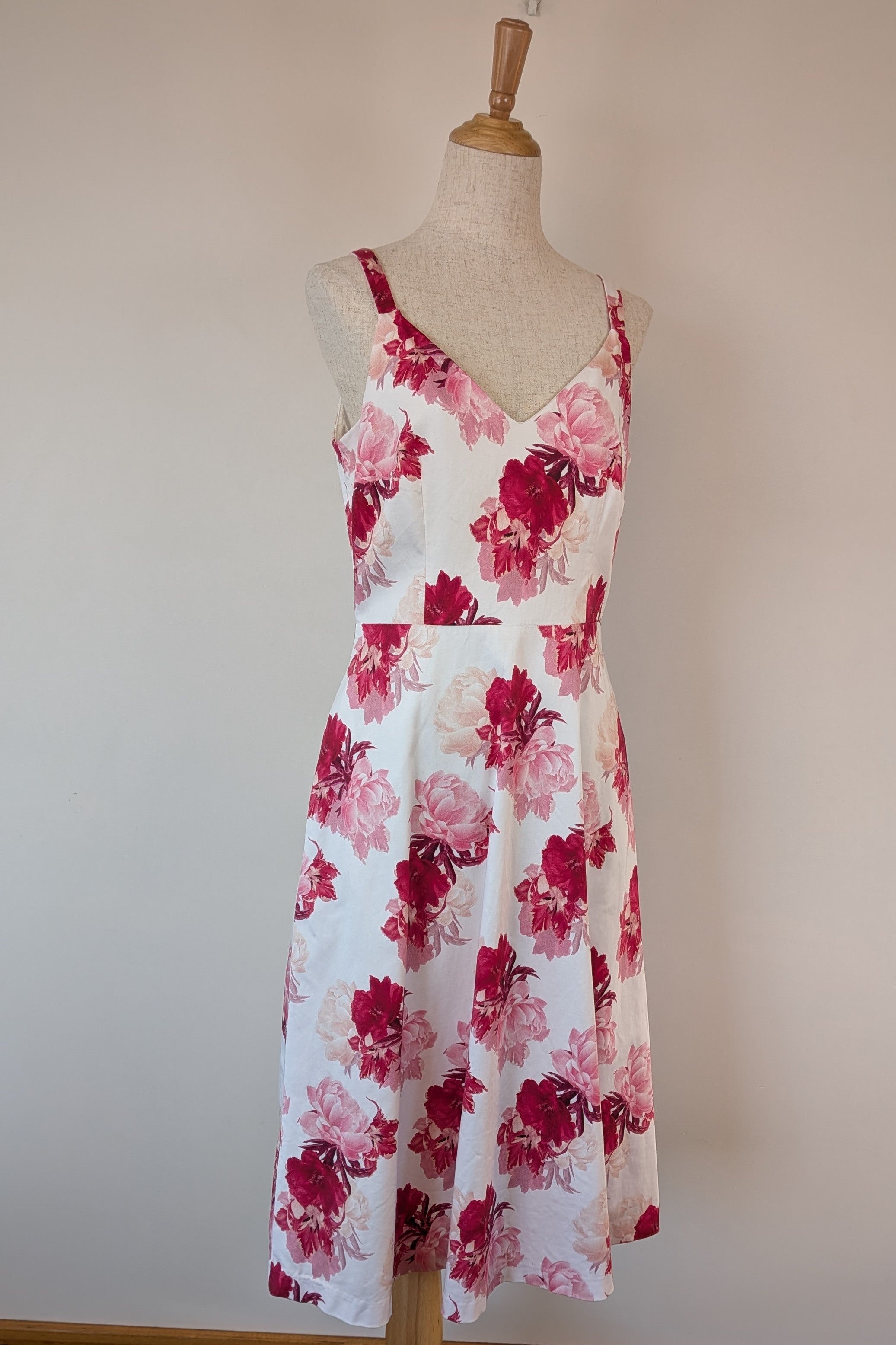 Portmans White & Pink Floral Fit and Flare Dress Size 10