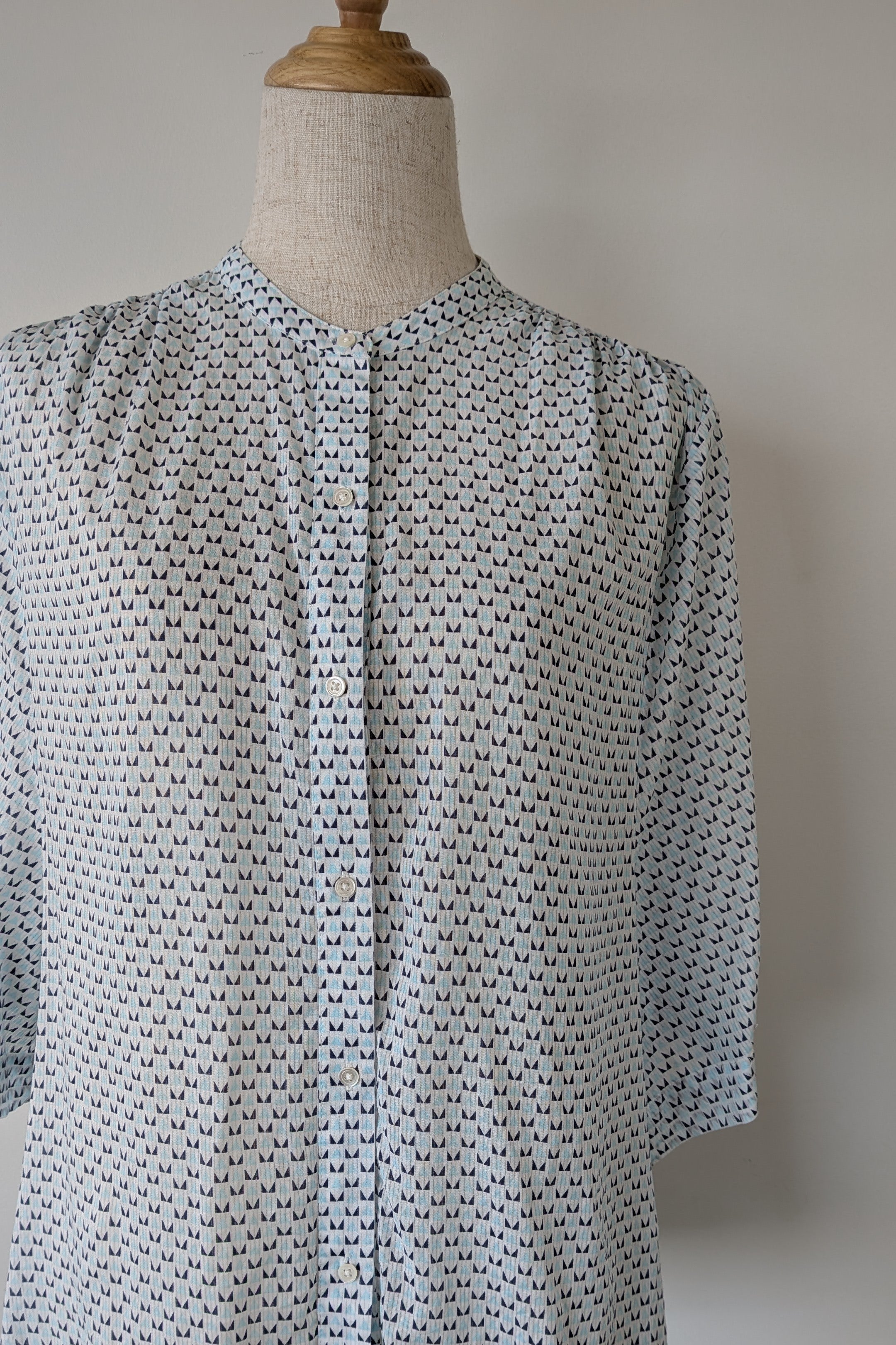 Country Road Blue Geometric Cotton Puff Sleeve Shirt Size S