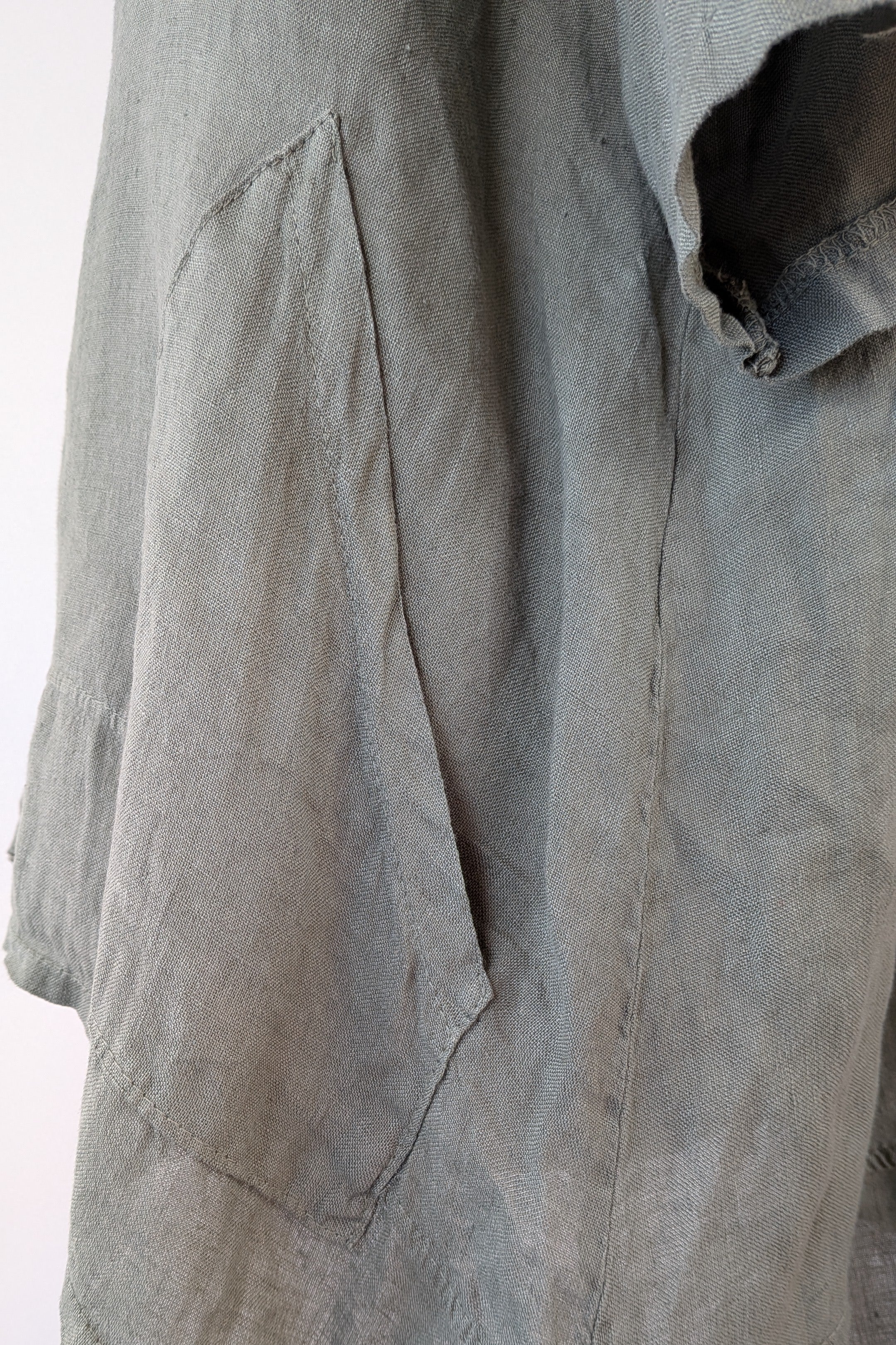 Dolce Vita Italian Linen Top in Khaki One Size