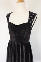 Quirky Circus Black Velvet Sweetheart Skater Dress Size 10