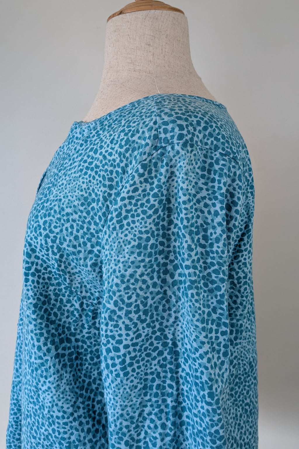 RB Sellars Teal Leopard Print Linen Blend Shirt Size 16