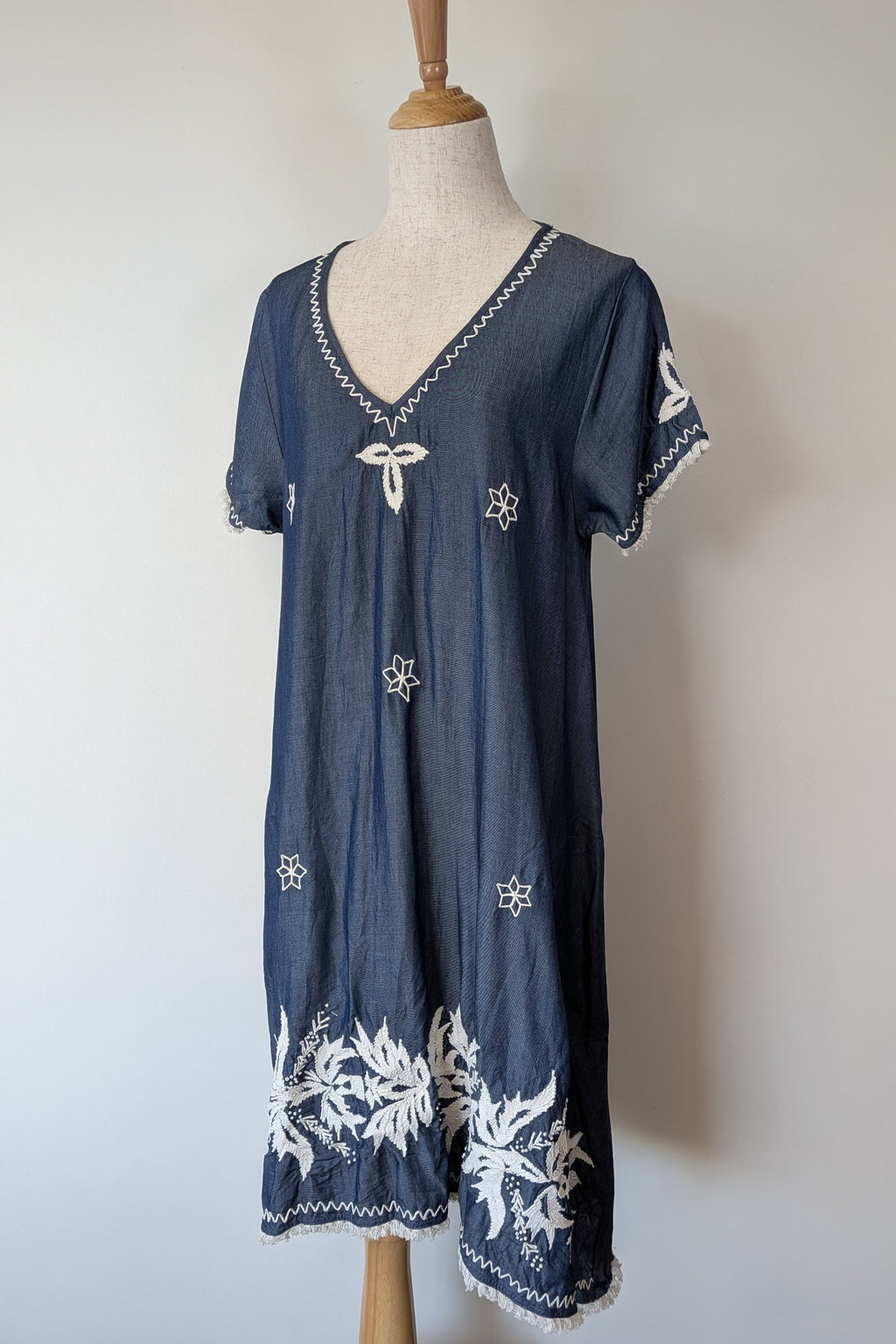 Ruby Yaya Denim Blue Embroidered Kaftan Dress Size M