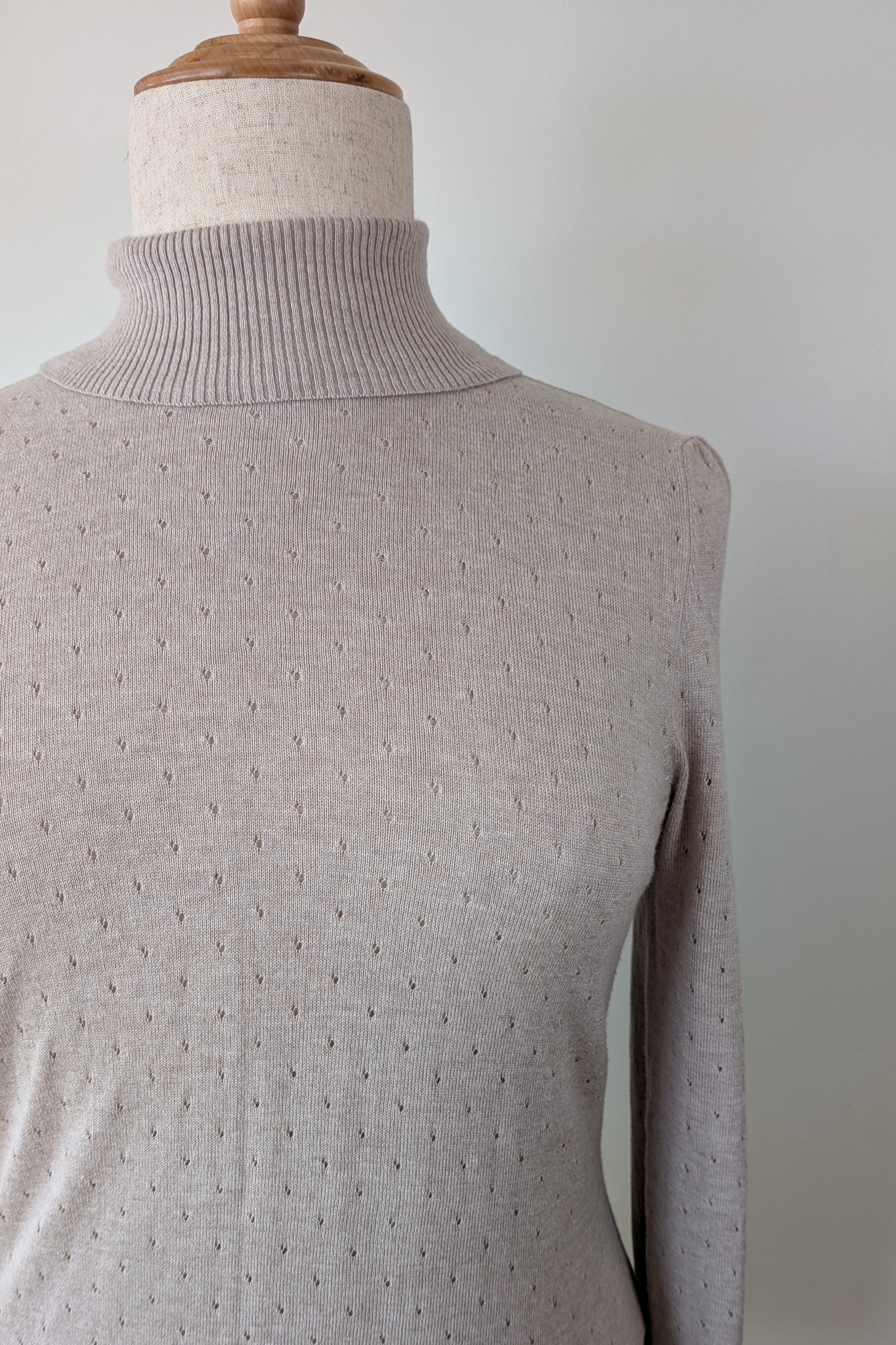 Khoko Pointelle Roll Neck Cinnamon Jumper Size L Brand New With Tags RRP $49.95