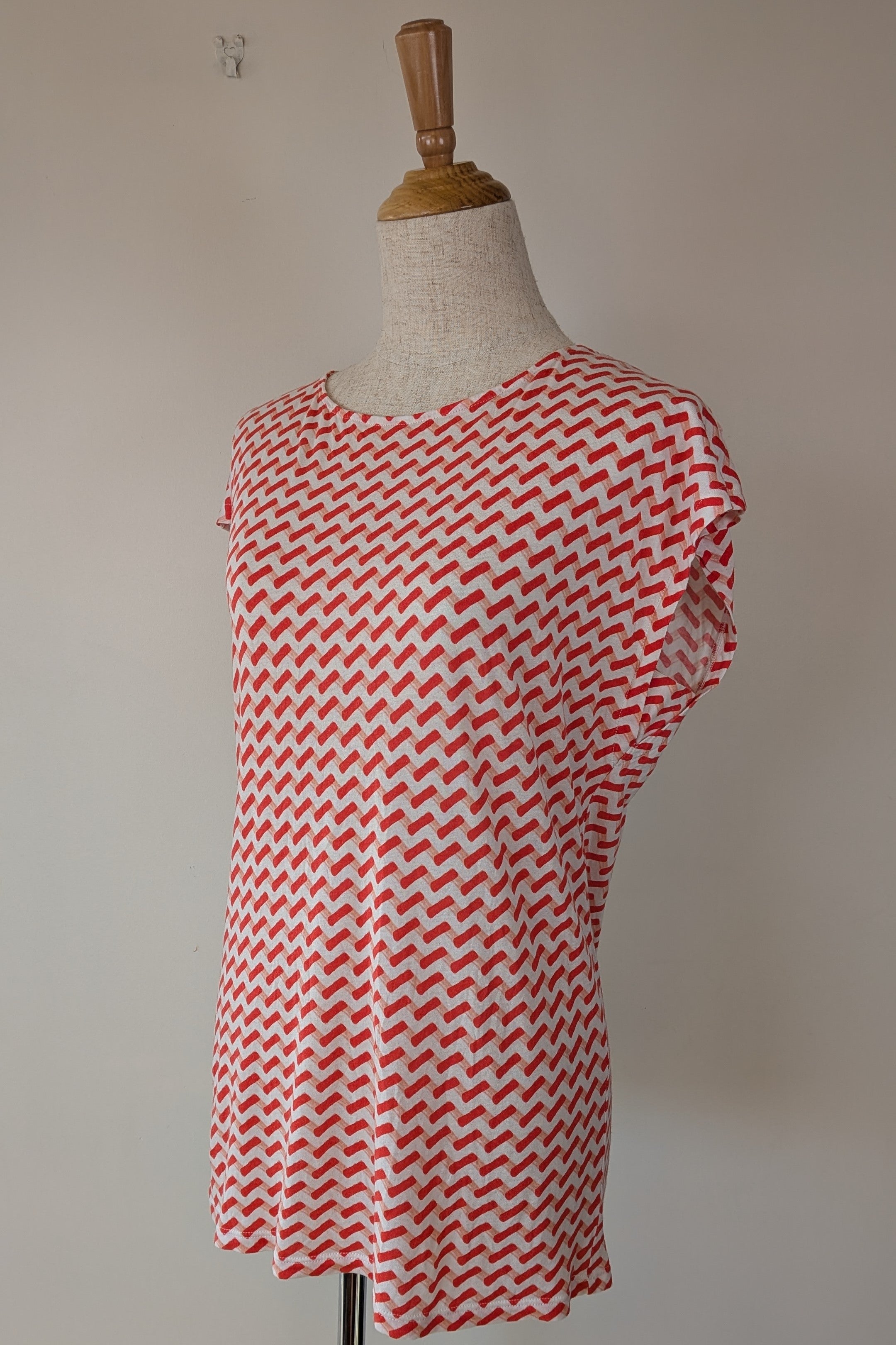 Country Road Geometric Red White Print Top Size S