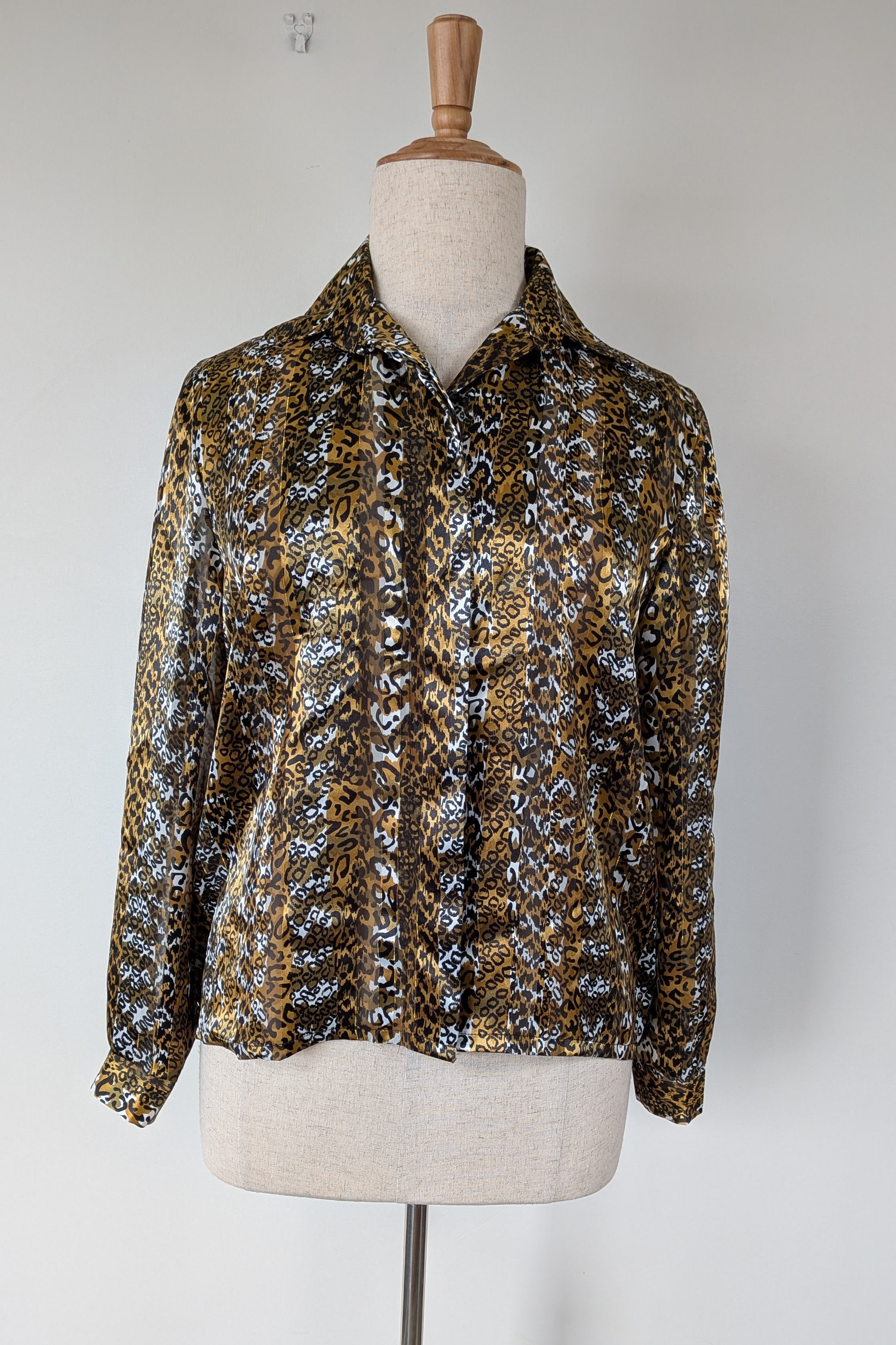 Vintage 90s Talkabout Leopard Print Shirt Size L