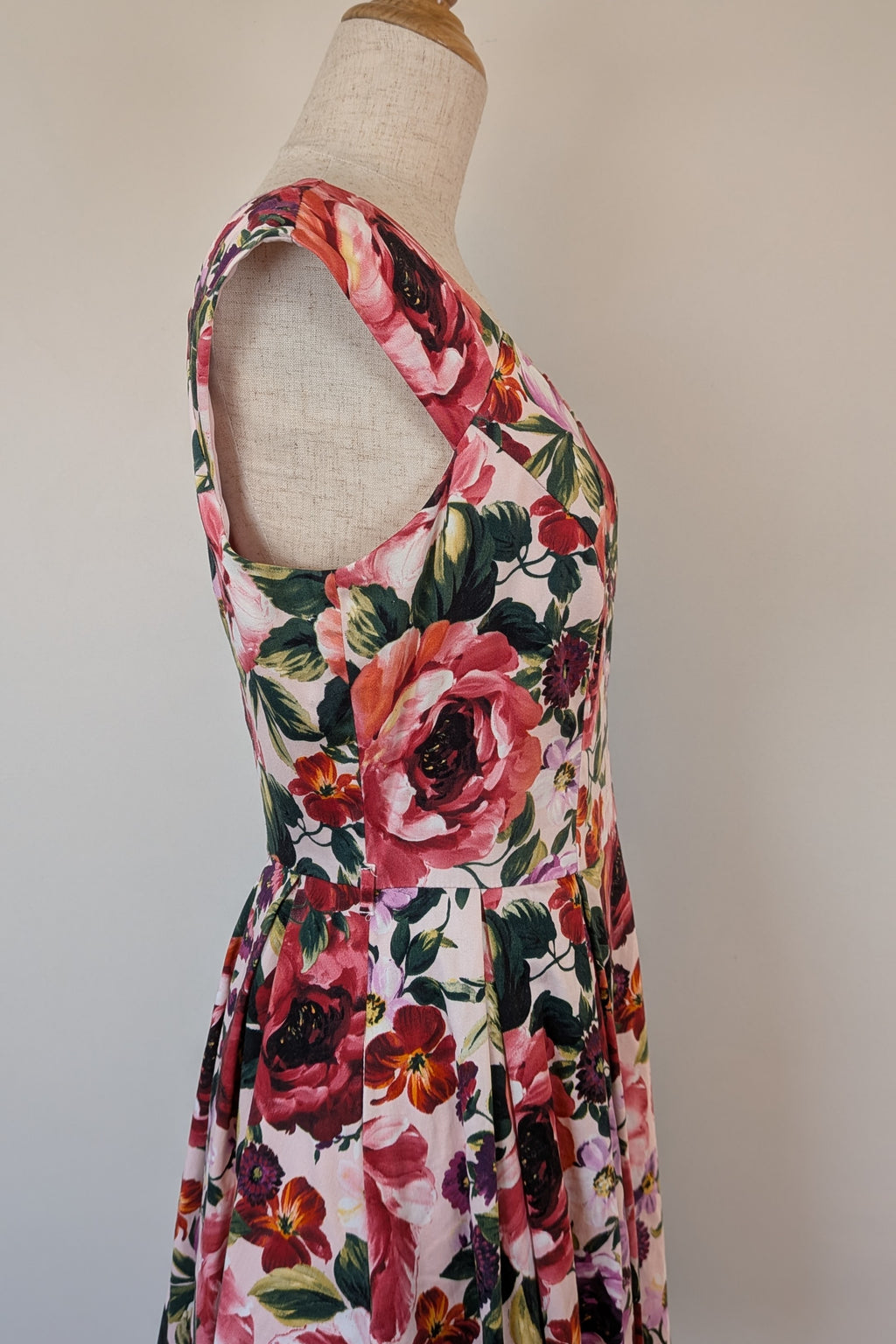 Review Fruits of the Forest Dress Size 10