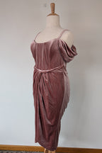 City Chic Jayla Cold Shoulder Velvet Rose Dress Size M