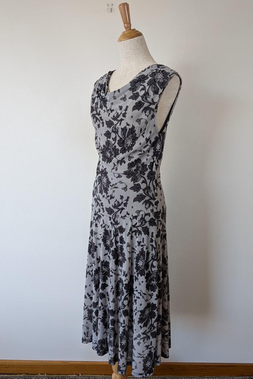 Vintage Y2K Tea Berry Floral Lace Cowl Neck Dress Size 8/10