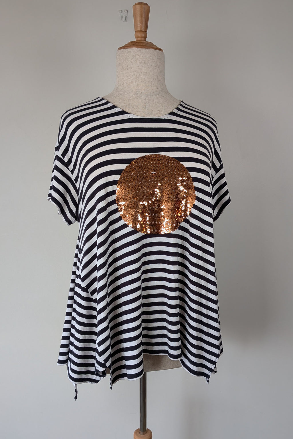 Virtuelle Gold Sequin Spot Stripe Handkerchief Hem Top Size XS