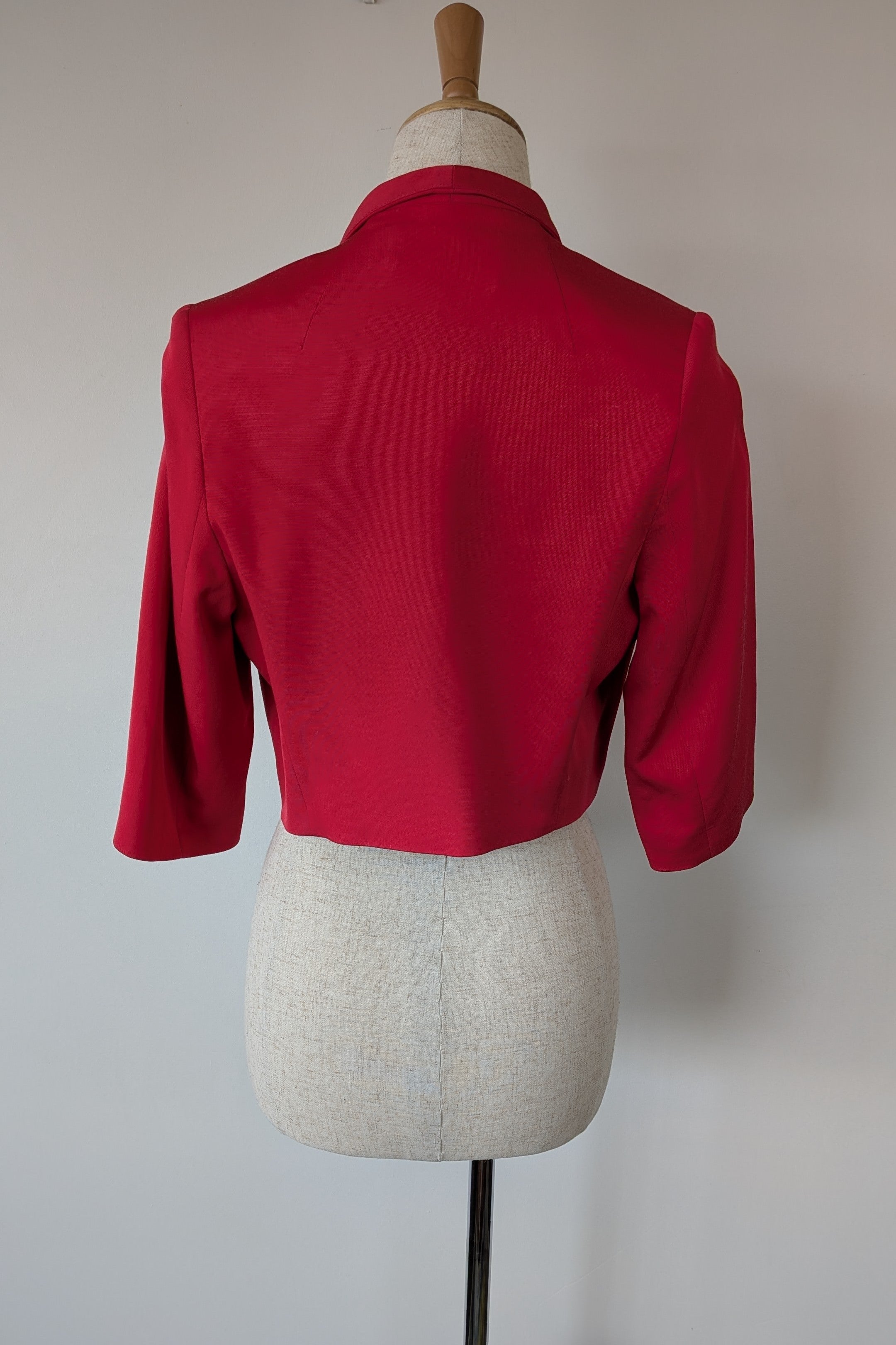 Perri Cutten Structured Cropped Blazer in Pink Size 10