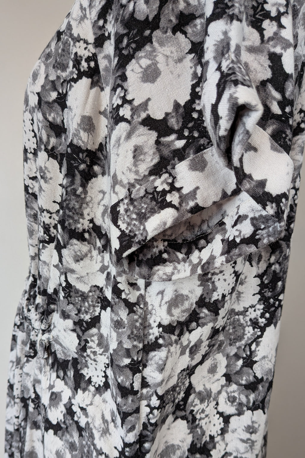 Veducci Linen Blend Floral Monochrome Dress Size 10