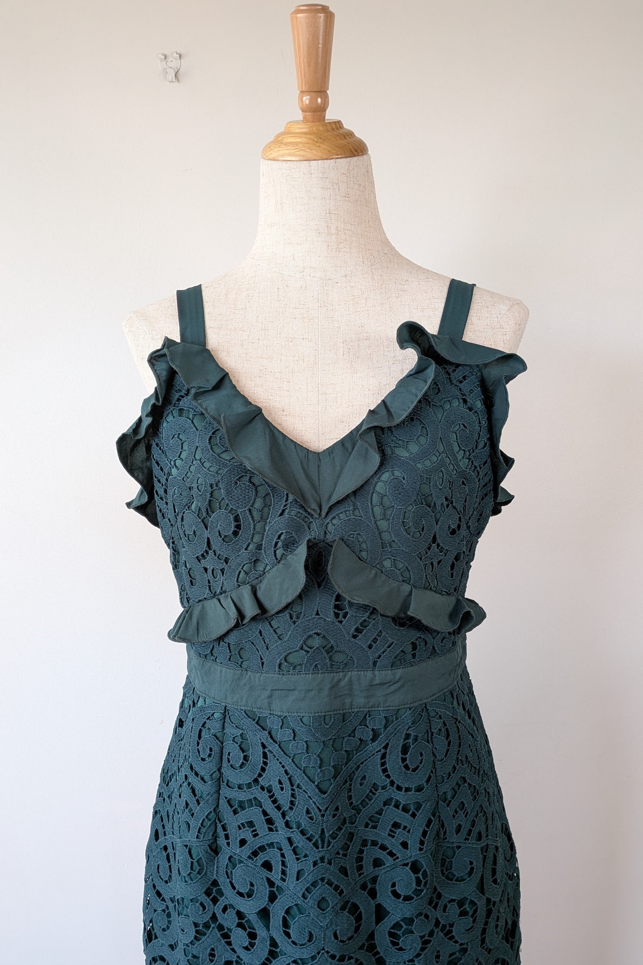 Two Sisters The Label Leanne Lace Midi Dress in Emerald Green Size 10 Brand New With Tags RRP $149