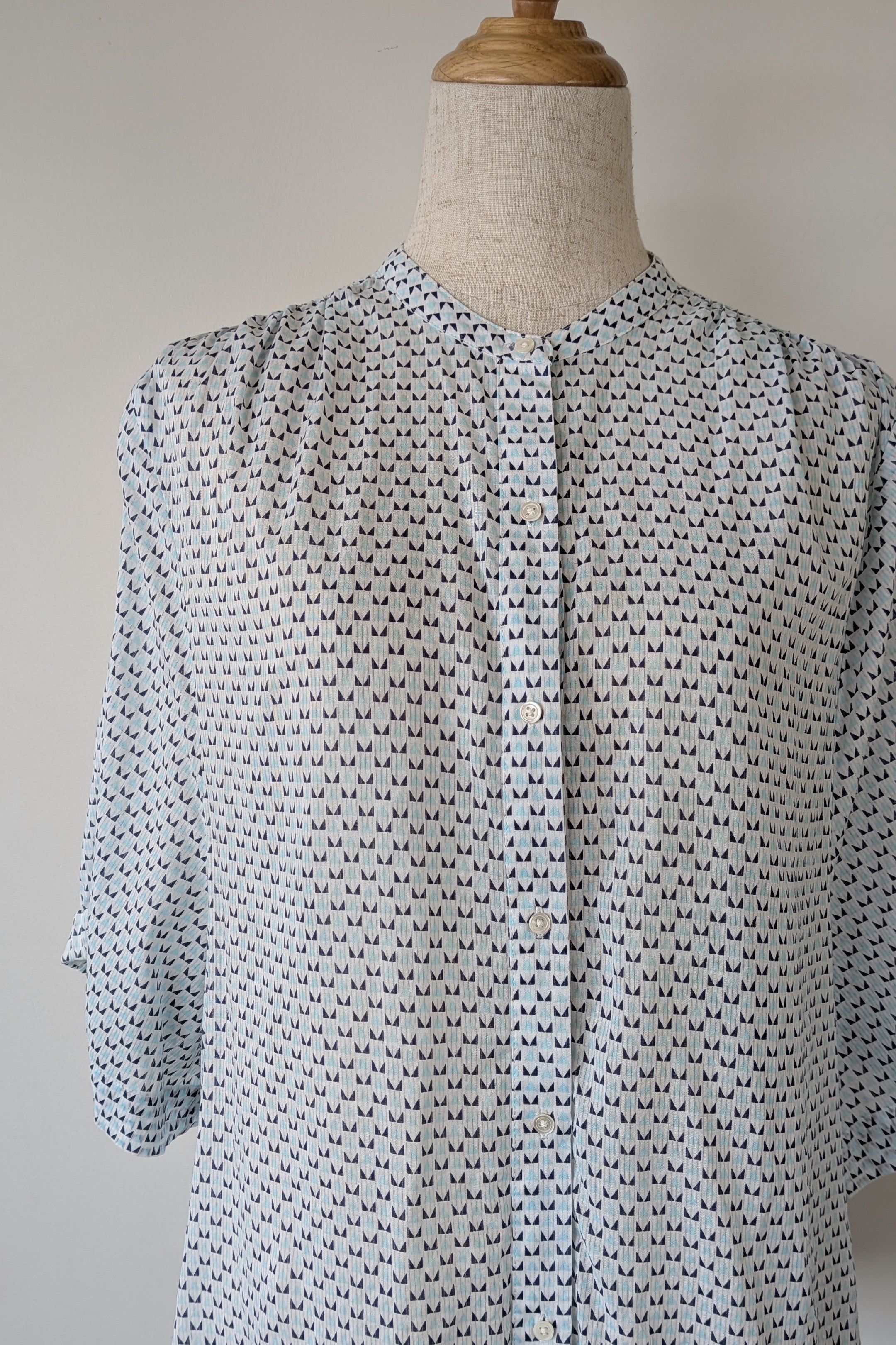 Country Road Blue Geometric Cotton Puff Sleeve Shirt Size S