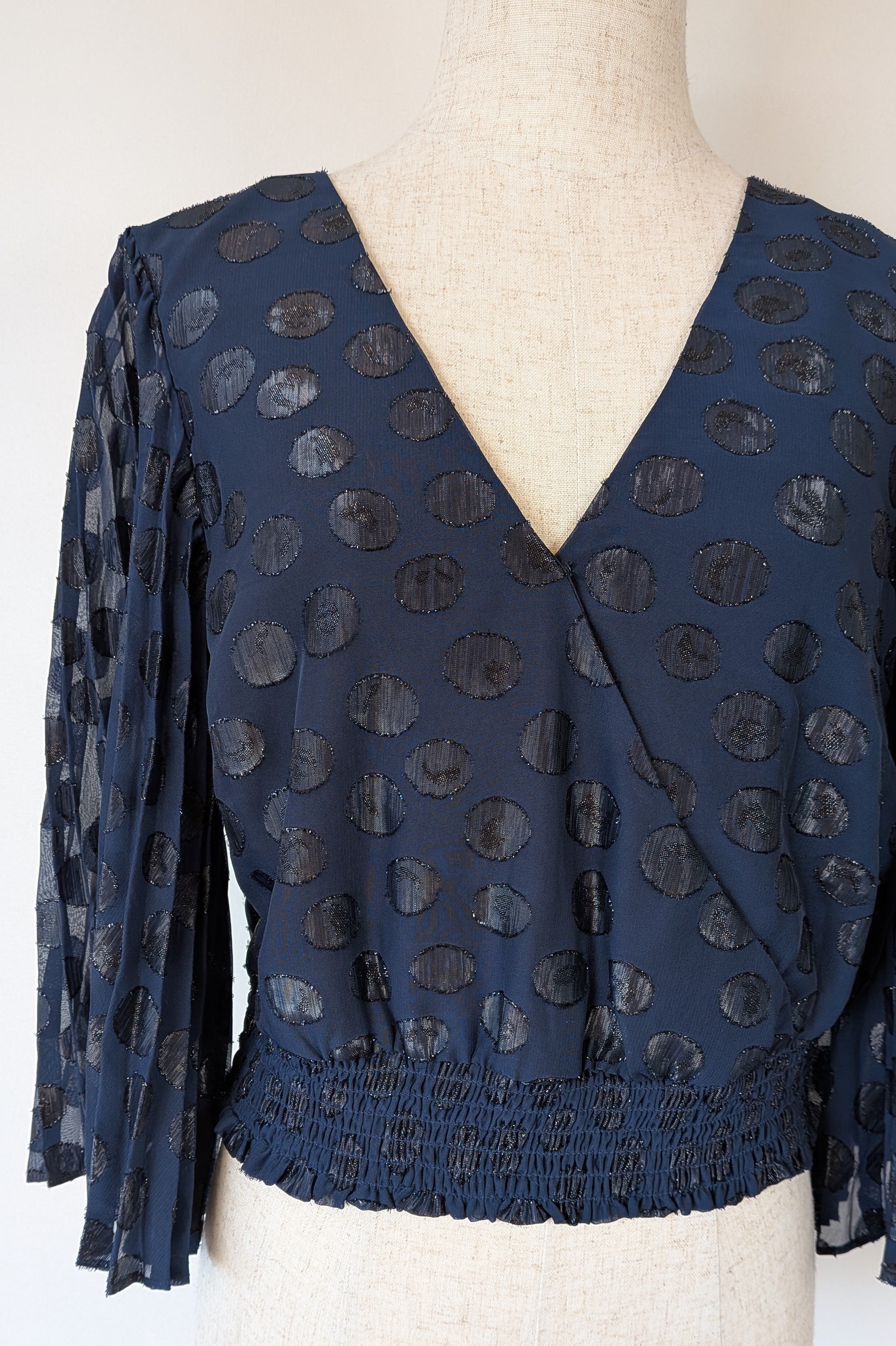 Wayne Cooper Navy Black Polka Dot Pleated Fan Sleeve Wrap Top Size 10