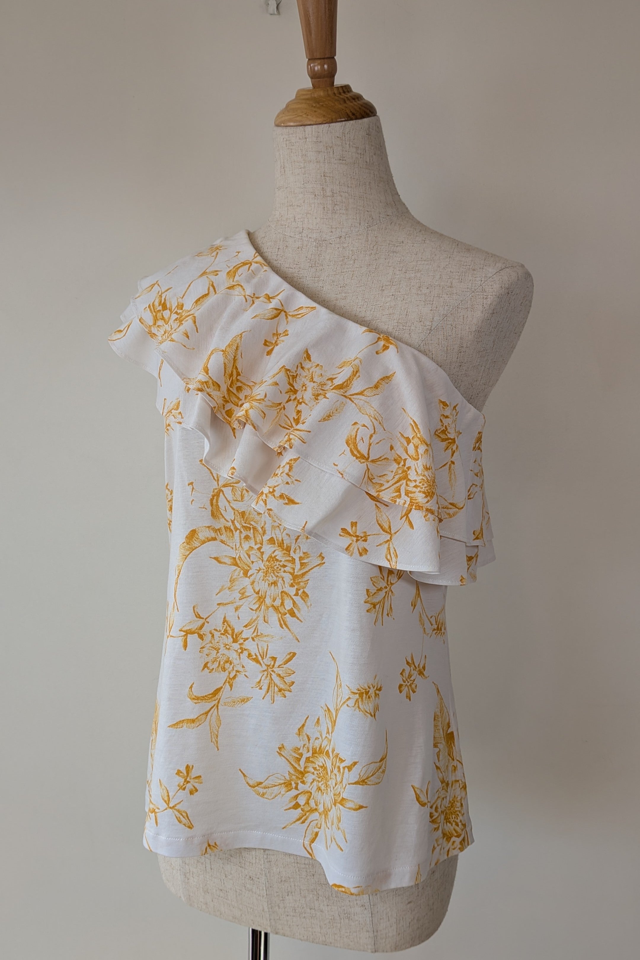 Witchery One Shoulder Ruffle Yellow Floral Top Size XS