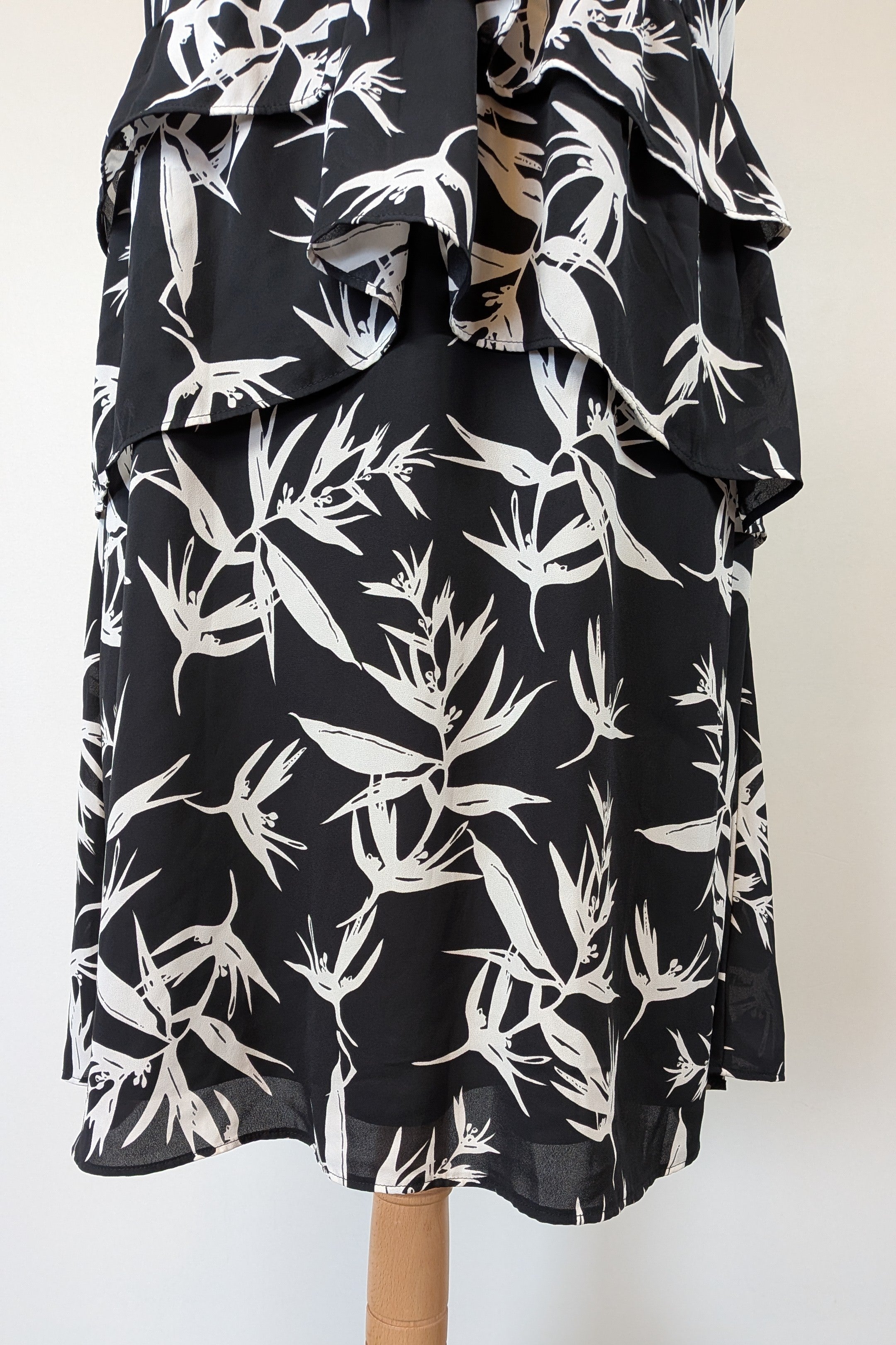 Crossroads Tropical Monochrome Layered Dress Size 18 Brand New With Tags RRP $59.95