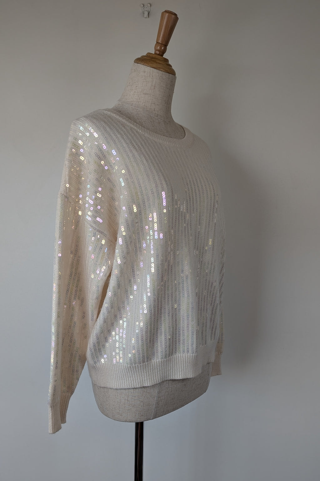 Vine Apparel White Wool Blend Iridescent Sequin Jumper Size M/L